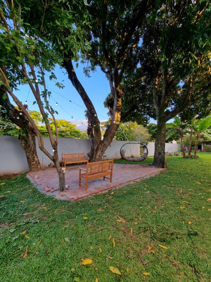Casa Dom Quixote, Pequena Chacara No Centro Da Cidade Villa Atibaia Exterior foto